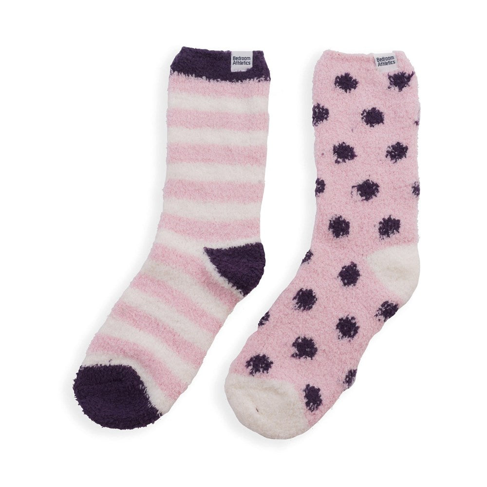 The Aria 2-Pack Cosy Socks in Chalk Pink spots and stripes will have your toes wrapped up snug and warm during the cold weather. Bedroom Athletics offers a wide range of premium quality slippers, slip on boots and loungewear.