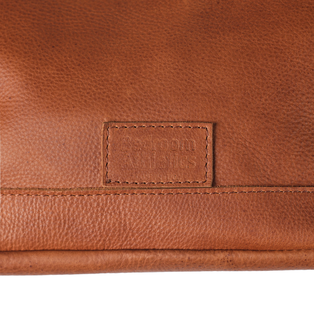 Cannavaro - Leather Washbag - Tan
