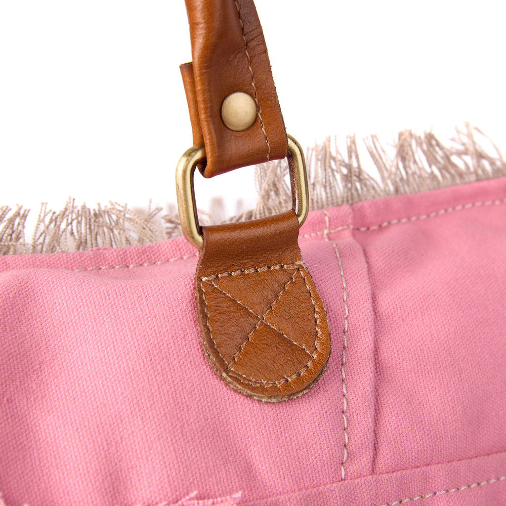 Casey bag (a pink washed canvas beach bag), close-up of the handle