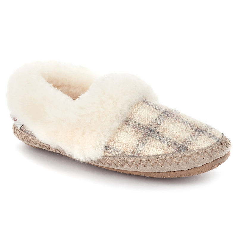 The Diana Harris Tweed Moccasin in Cream Check  offers a fully fitted slipper shape with the luxury of super-soft sheepskin lining and cuff. Bedroom Athletics offers a wide range of premium quality slippers, slip on boots and loungewear.