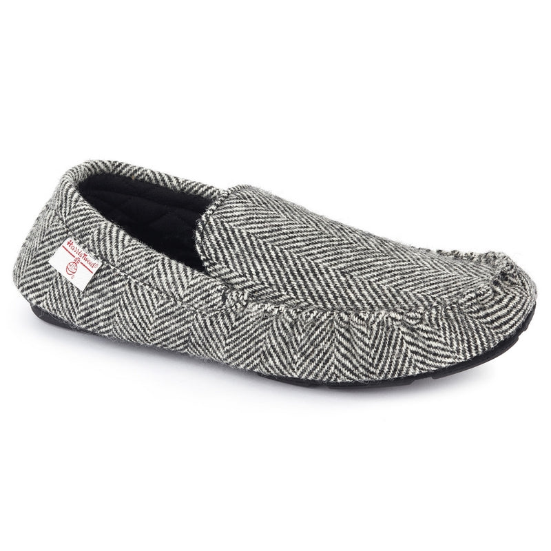 The Men's Louis Harris Tweed Moccasin in Black and White features a memory foam insole and has a practical driving sole unit, plus Grade A Australian sheepskin shearling lining. Bedroom Athletics offers a wide range of premium quality slippers, slip on boots and loungewear.
