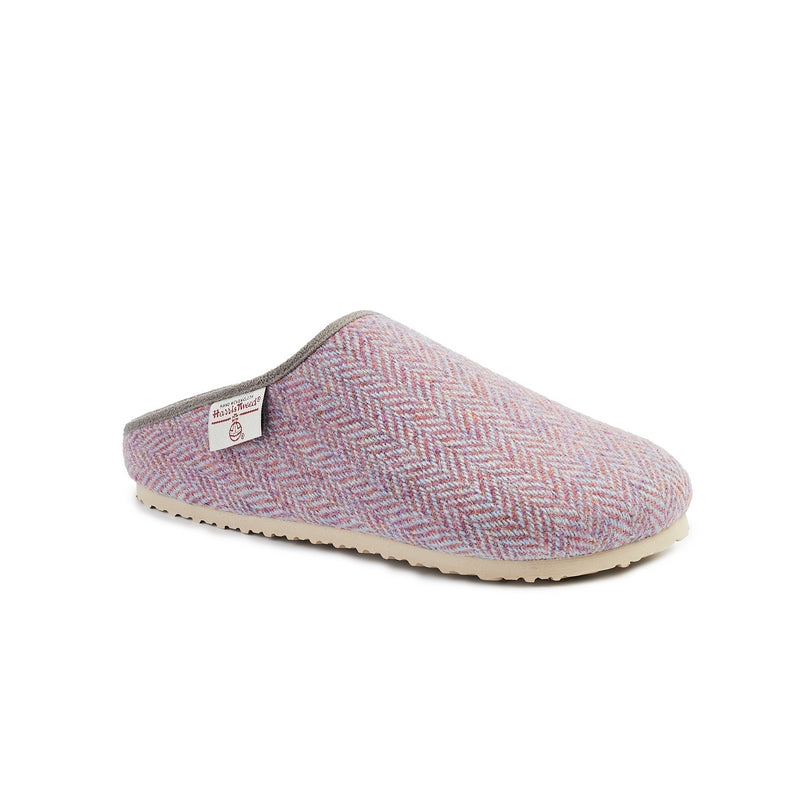 The Charlotte Harris Tweed Slipper Clog in Purple Herringbone continues to be a fashion footwear staple and the iconic Harris Tweed textile bring the stunning landscape hues from the Outer Hebrides into this new style.  Bedroom Athletics offers a wide range of premium quality slippers, slip on boots and loungewear.