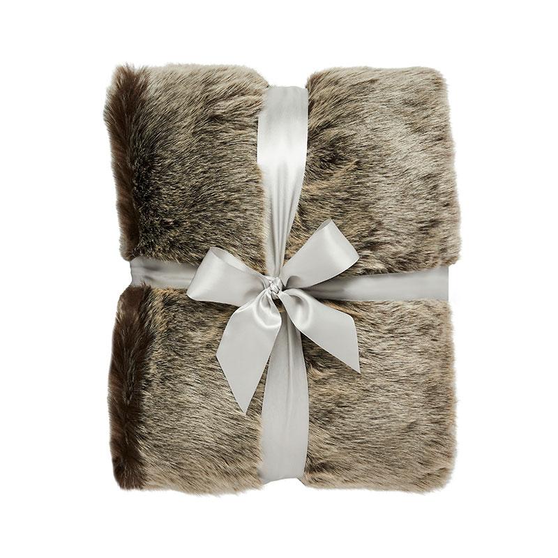The Garland Luxury Faux Fur Throw in Light Brown is luxuriously soft with a long pile faux fur making it the perfect cover for those long winter nights. Bedroom Athletics offers a wide range of premium quality slippers, slip on boots and loungewear.
