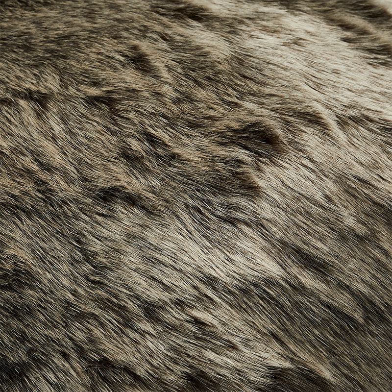 The Garland Luxury Faux Fur Throw in Light Brown is luxuriously soft with a long pile faux fur making it the perfect cover for those long winter nights. Bedroom Athletics offers a wide range of premium quality slippers, slip on boots and loungewear.